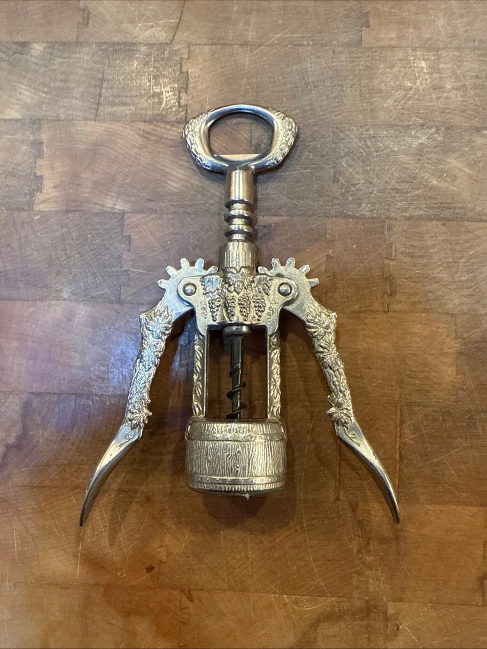 Vintage-Style Silver Winged Corkscrew Bottle Opener Grapes ordinate